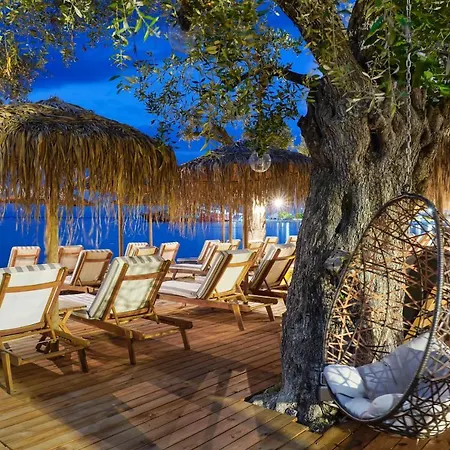 By The Sea Luxury Διαμέρισμα *