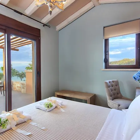 By The Sea Luxury Διαμέρισμα *